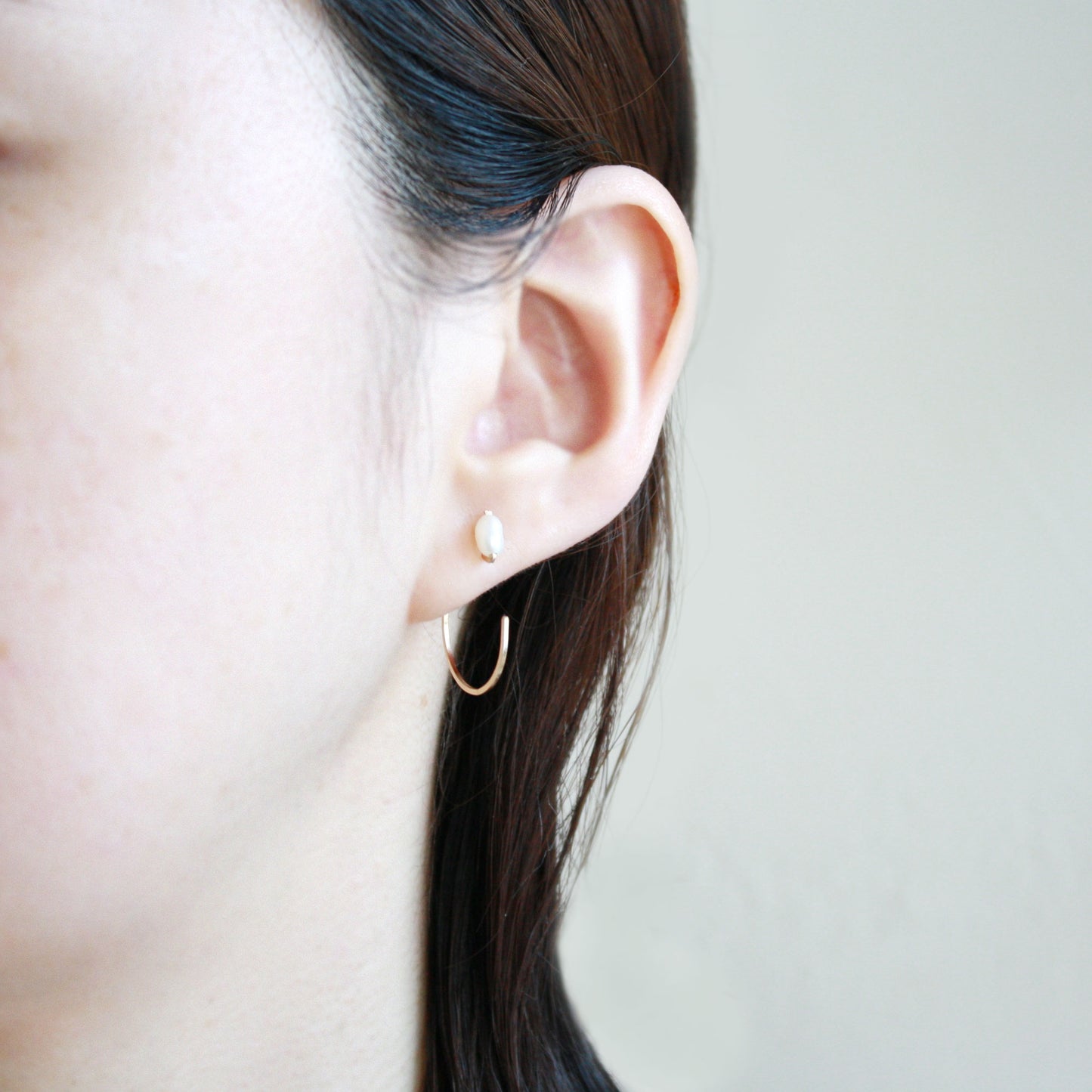 Pearl Threader Earrings - Circle Shape