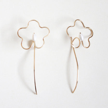 Flower Pearl Earrings - Large