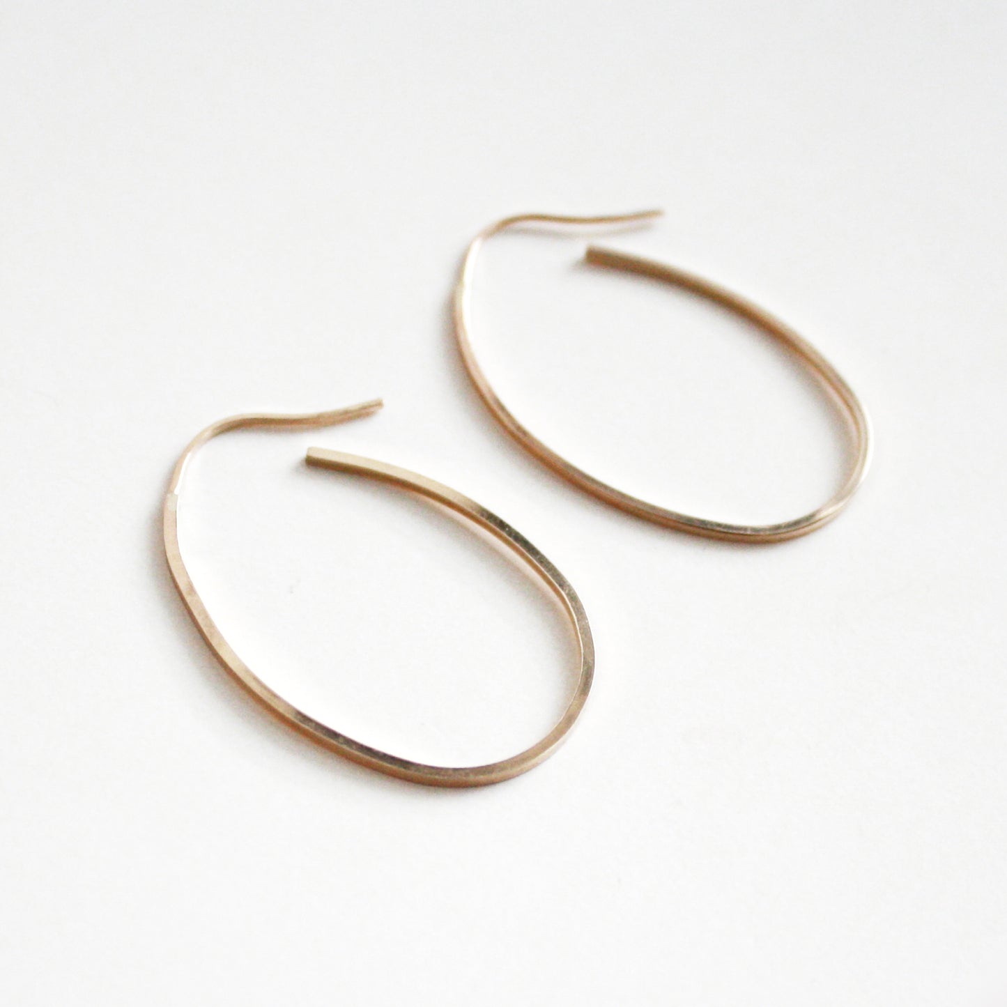 gold oval hoop earrings