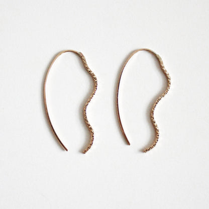 gold sparkle wavy threader earrings