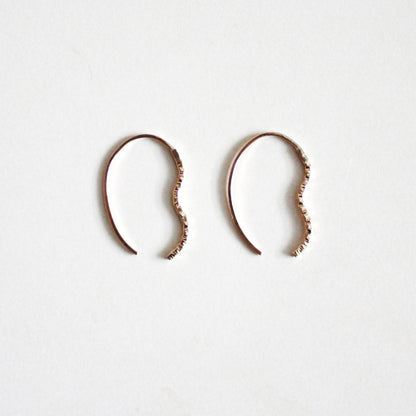 sparkle wavy threader earrings gold